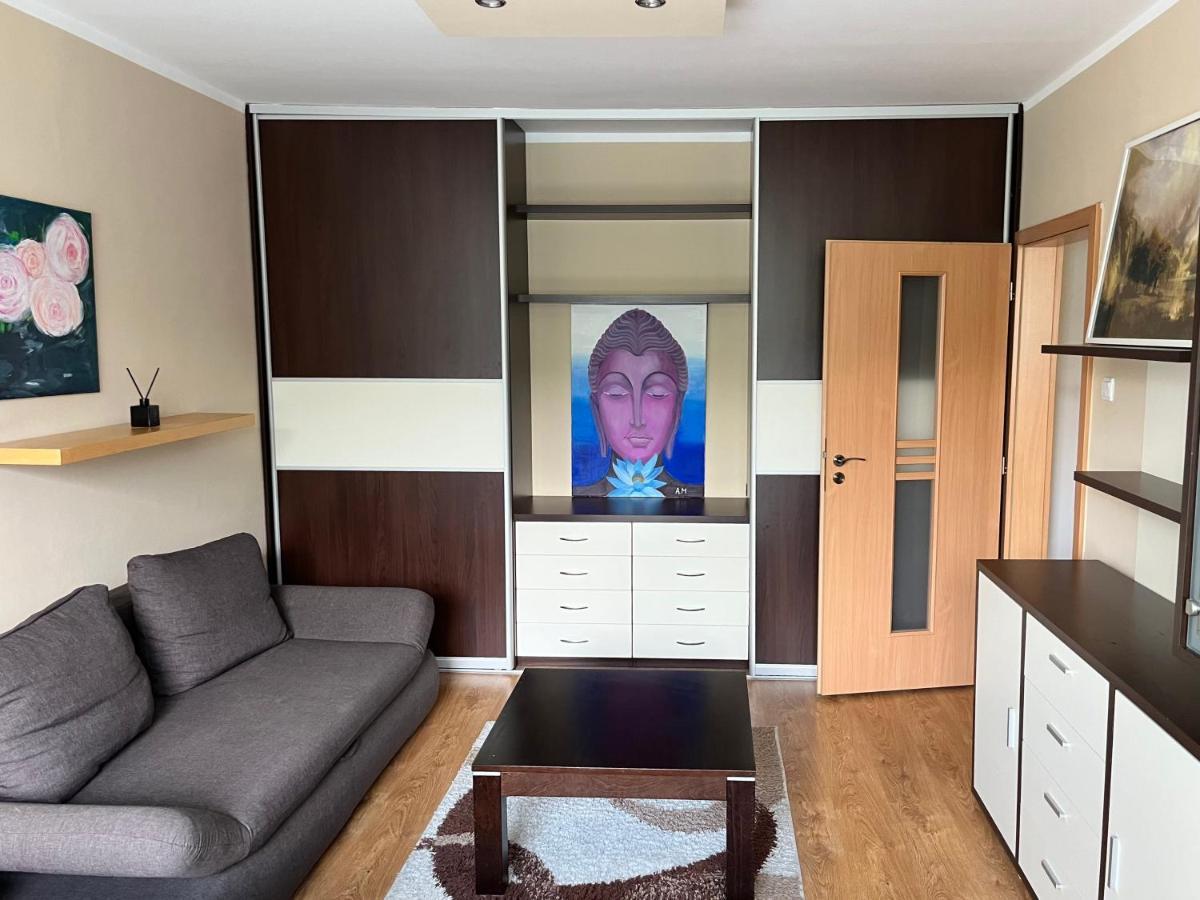 Elegant Escape Apartment - Free Parking, Easy Access To City Centre Μπρατισλάβα Εξωτερικό φωτογραφία